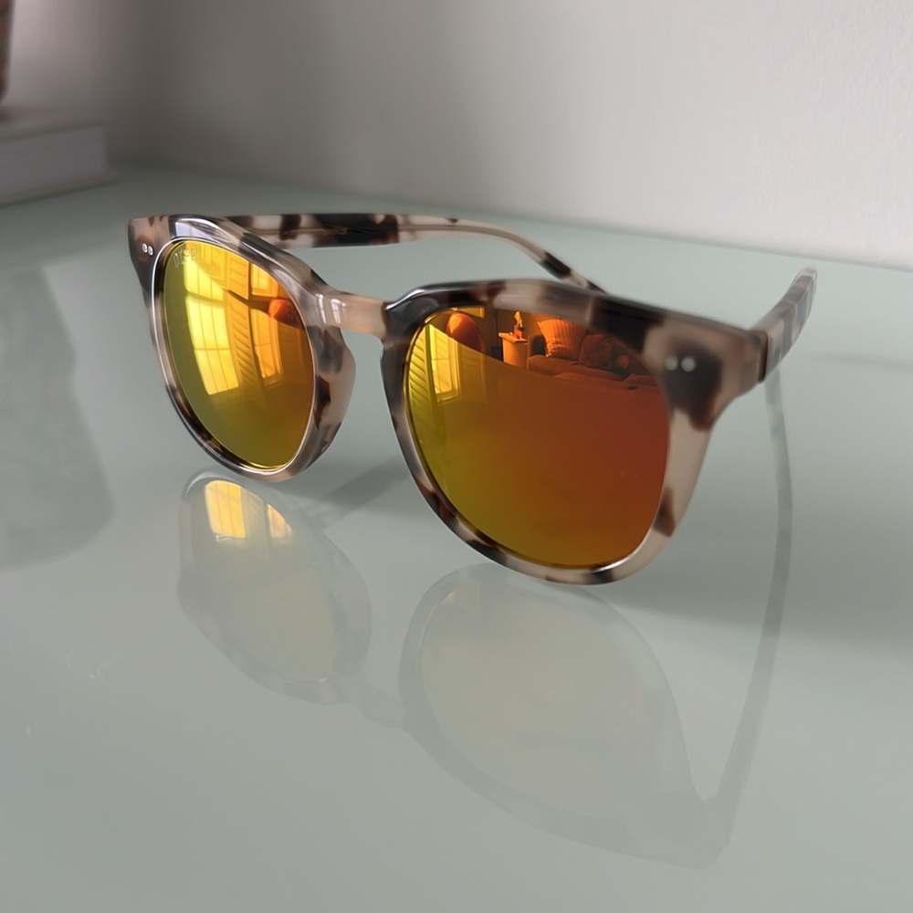Diff sunnies